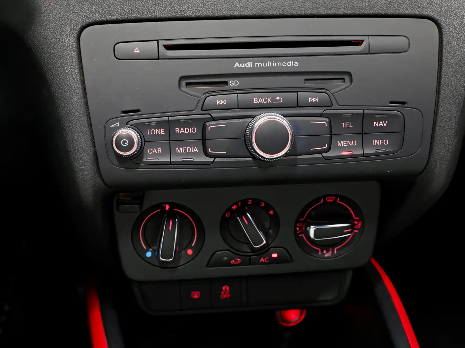 Фото 16 - Audi A1