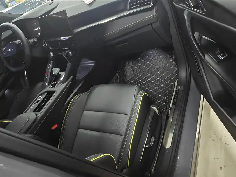Lynk & Co 06 2023 Remix 1.5T Power Halo фото 8