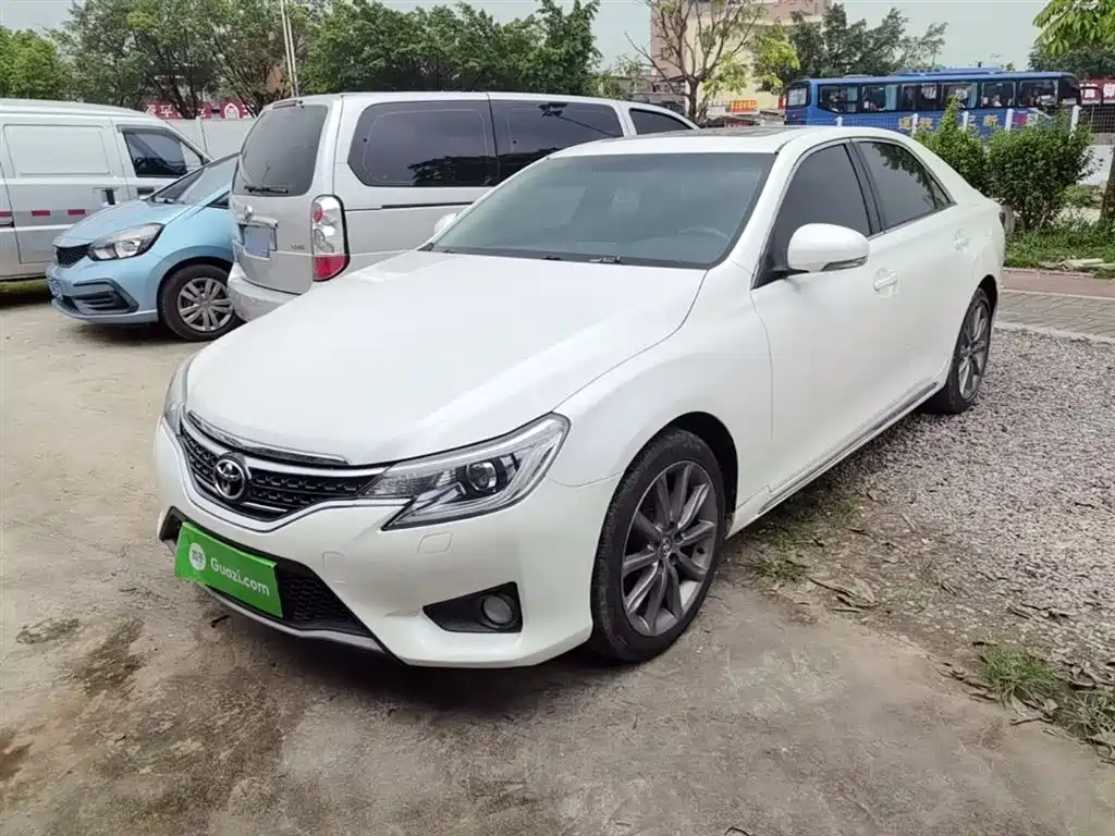 Toyota Reiz 2013 2.5V Premium Edition фото 2