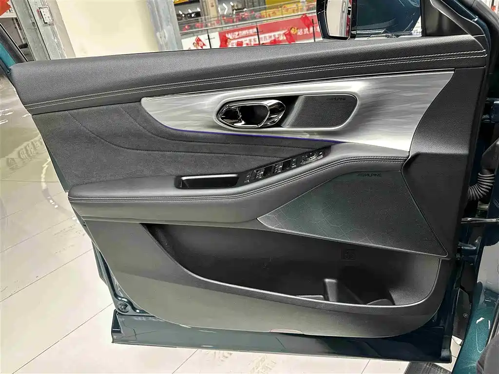 GAC Trumpchi Trumpchi GS8 2022 Pilot Series 2.0TGDI AWD Ultimate Edition (7-Seater) фото 24
