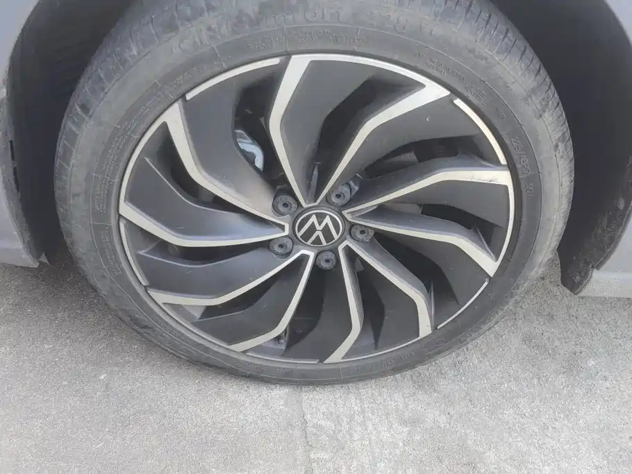 Фото 6 - Volkswagen Golf