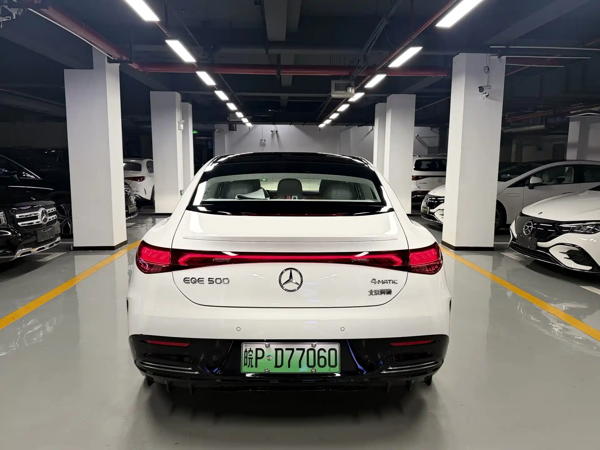 Фото 6 - Mercedes-Benz EQE
