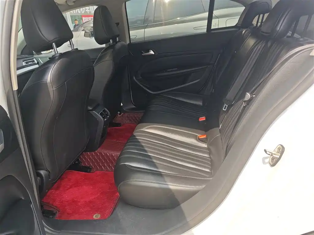 Peugeot 408 2019 230THP Automatic Luxury Edition China VI фото 4