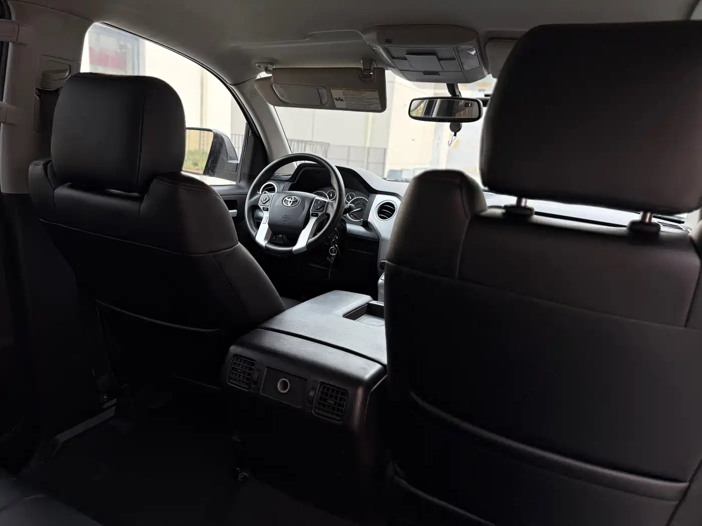 Toyota Tundra 2014 5.7L TRD Pro фото 17