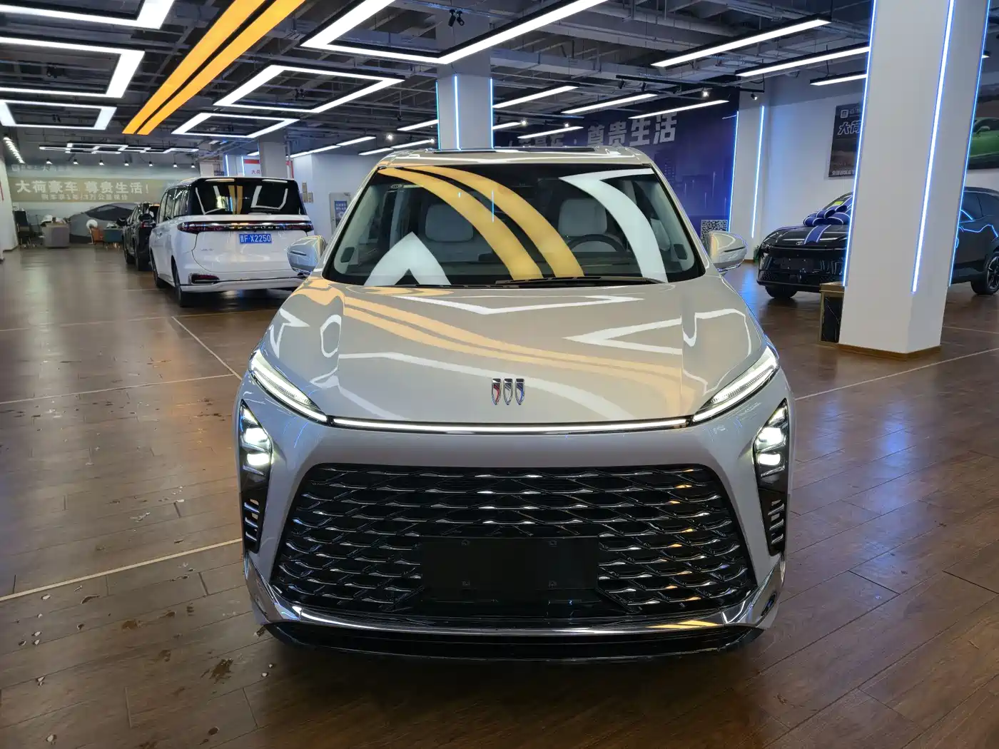 BUICK GL8 NEW ENERGY