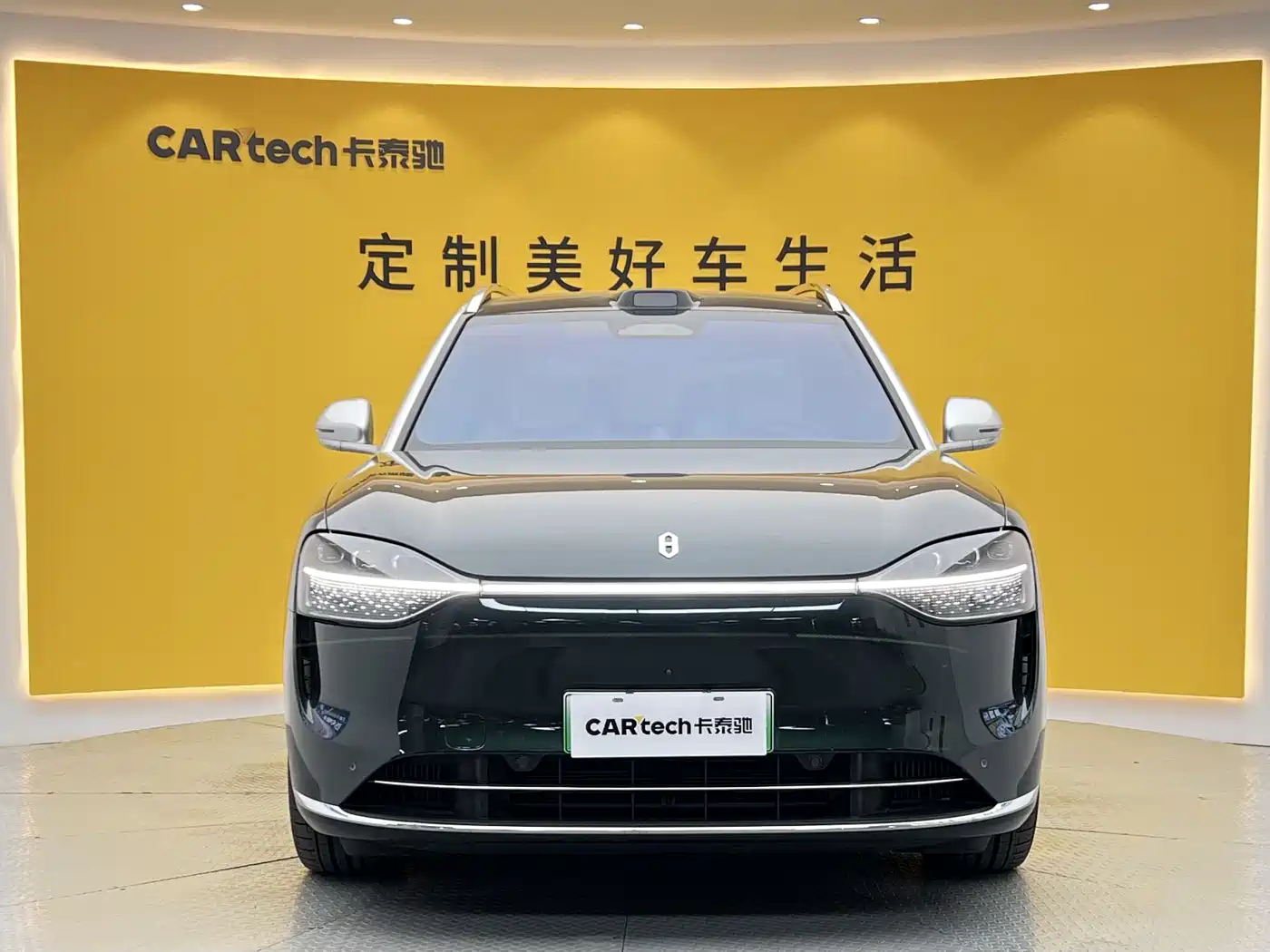 AITO Wenjie AITO M9 2024 Extended Range Ultra 42kWh 6-Seater фото 2