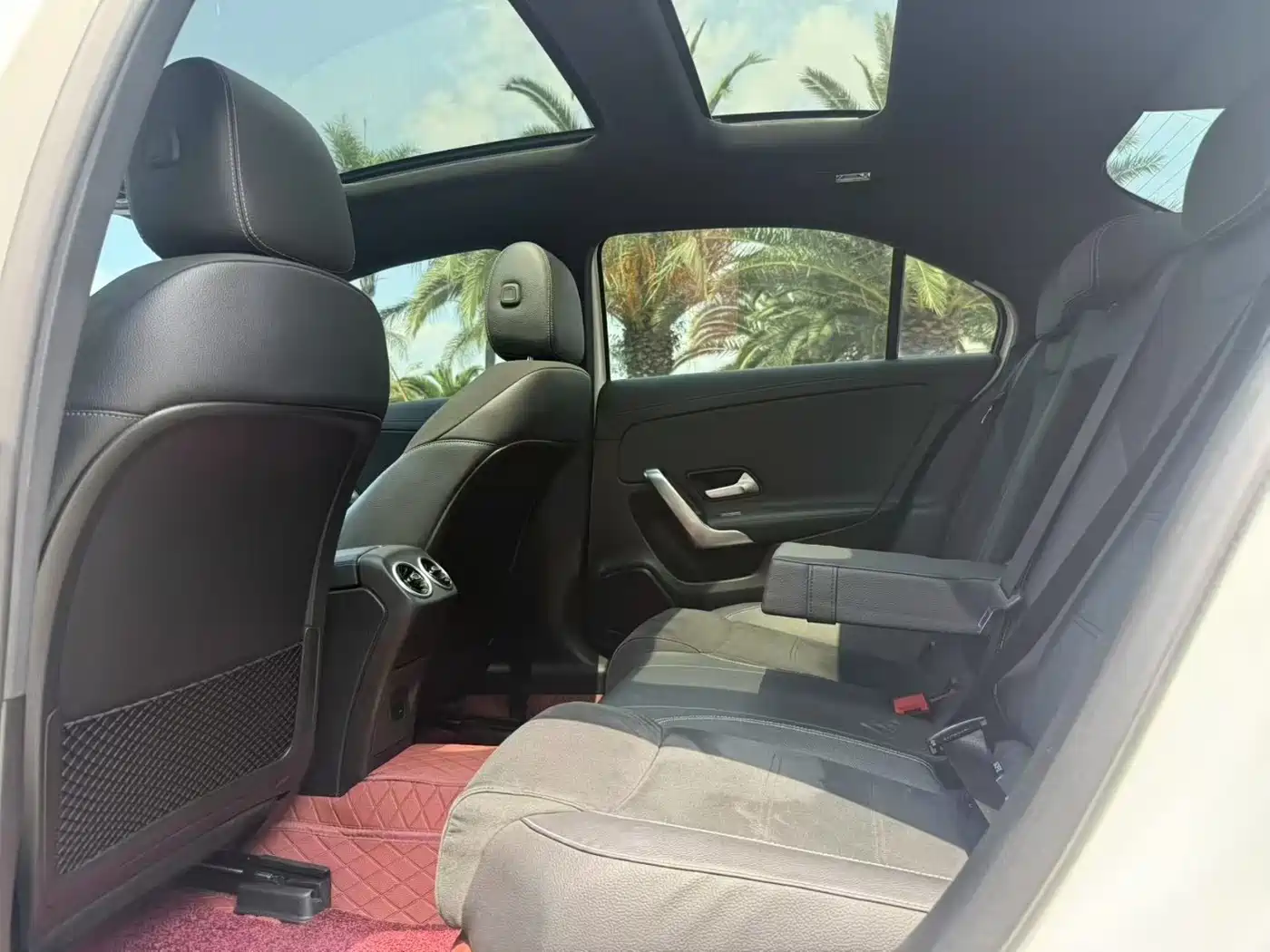 Mercedes-Benz A-Class 2023 A 200 L Fashion фото 6
