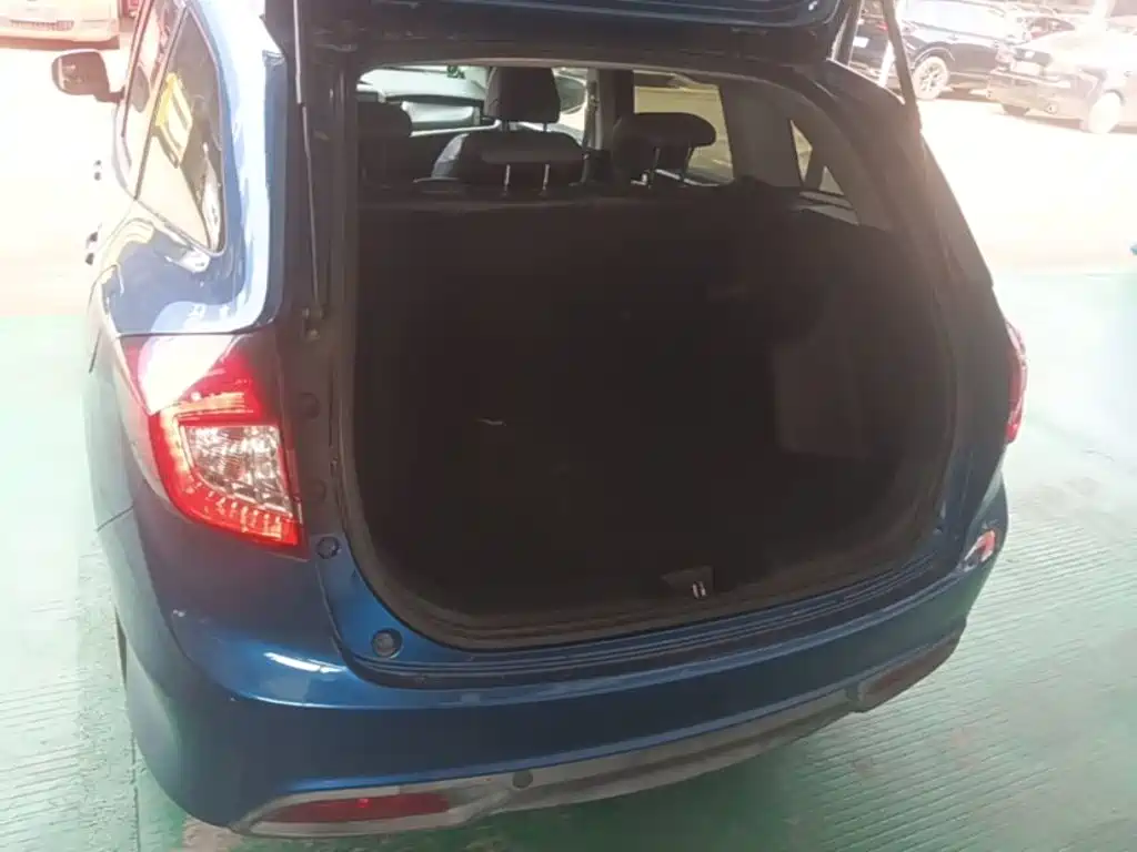 Honda Jade 2016 2016 1.8L Automatic Comfort Elite Version 5-seater