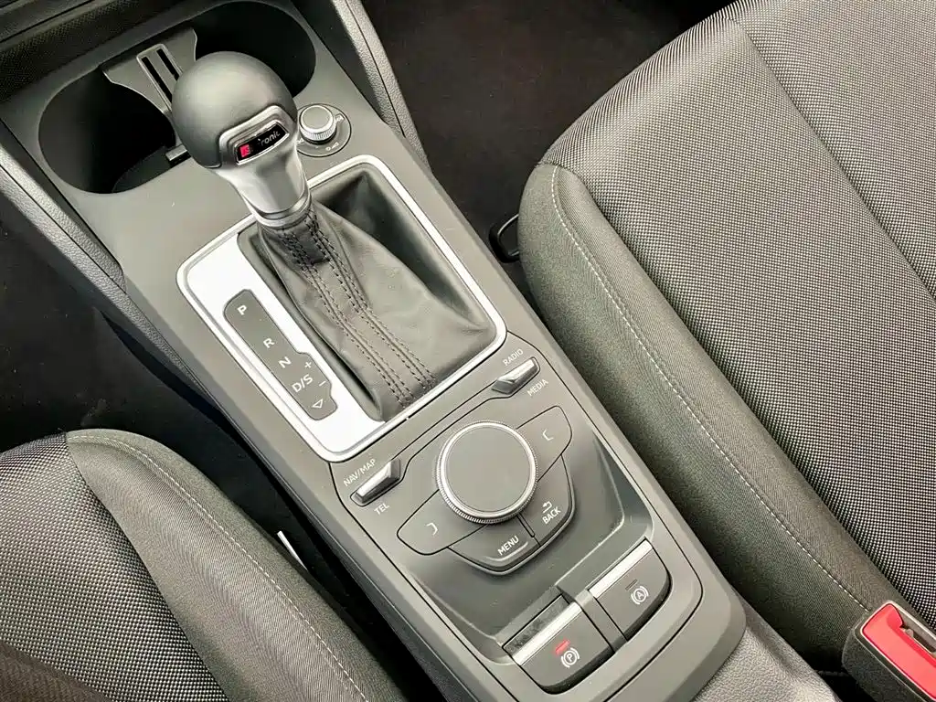 Audi Q2L 2020 35 TFSI Progressive Dynamic Model фото 10