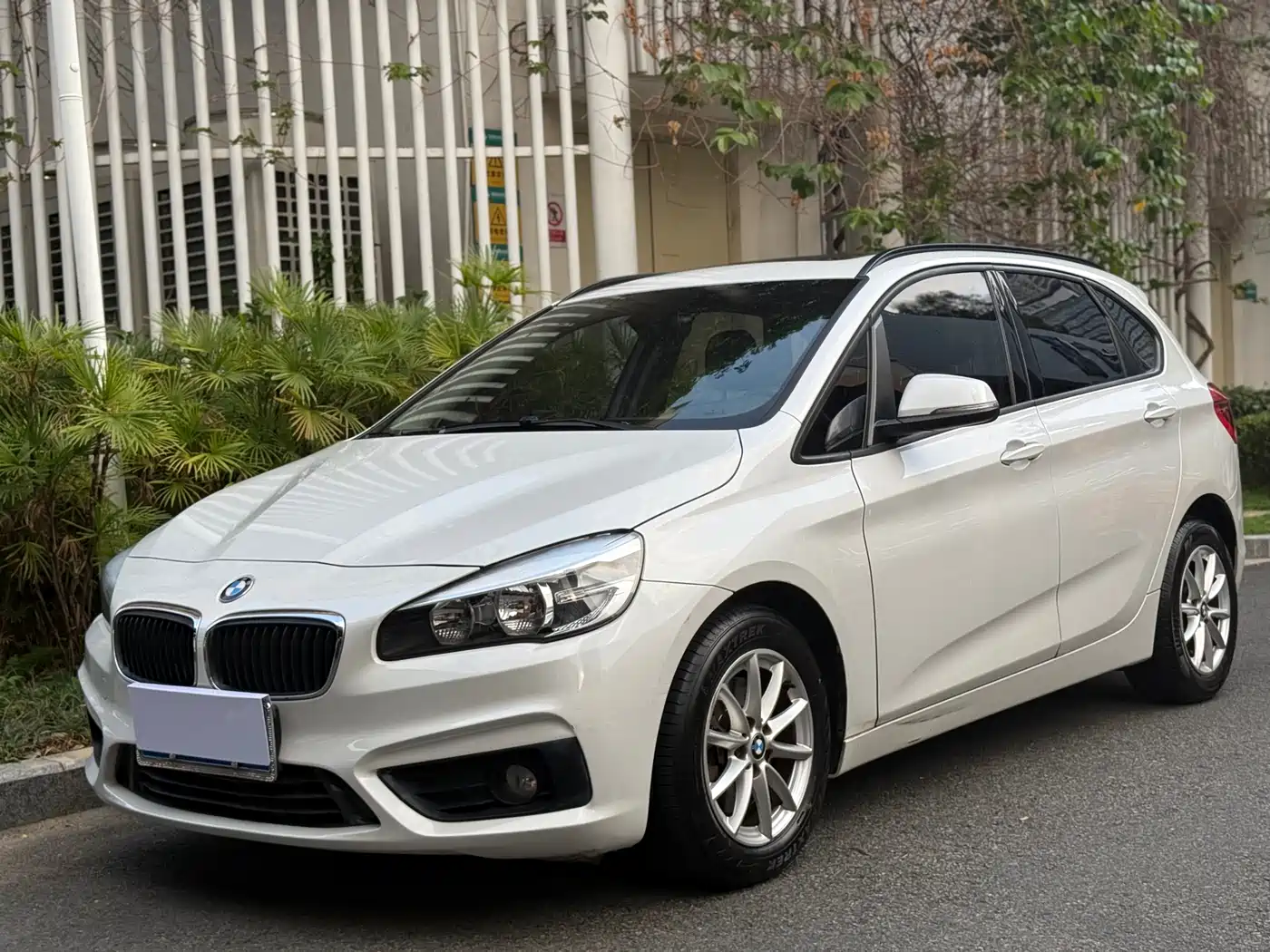 BMW 2 Series Touring 2016 218i Fashion Model