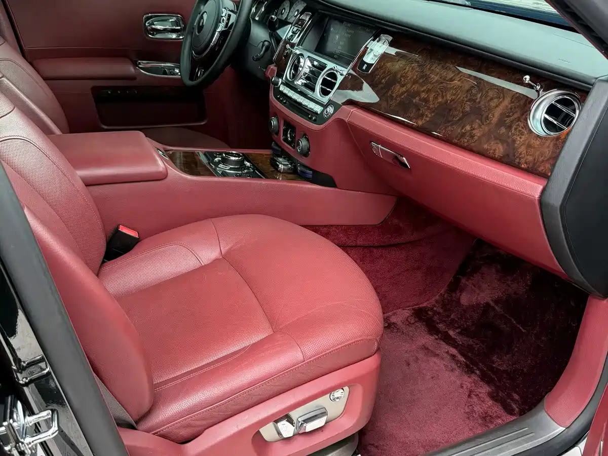 Фото 5 - Rolls-Royce Ghost