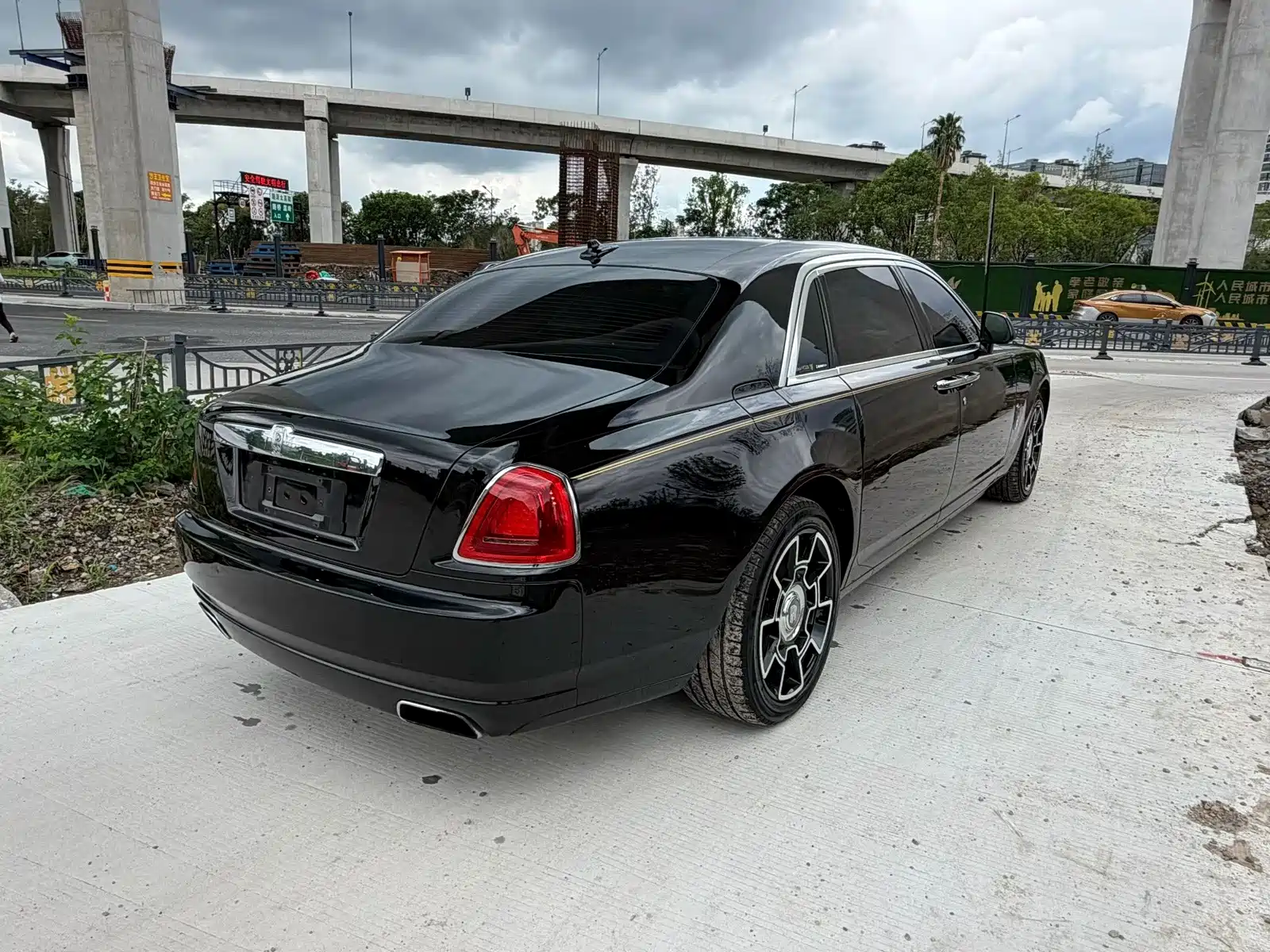 Фото 9 - Rolls-Royce Ghost