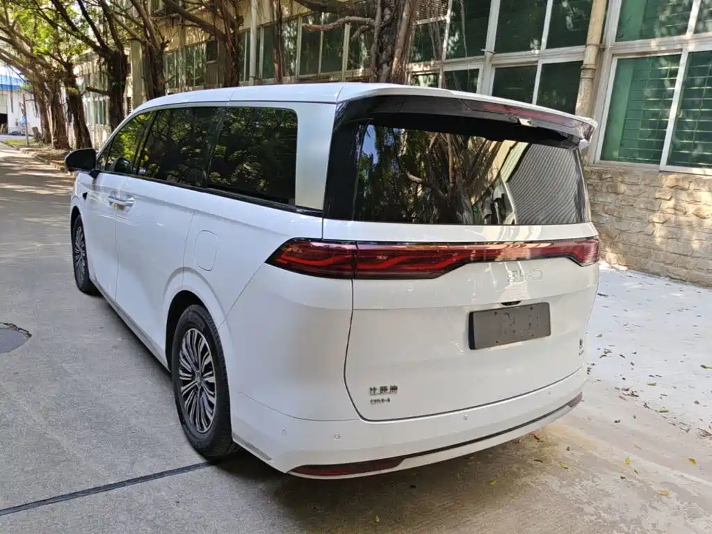 Photo 5 - BYD Xia
