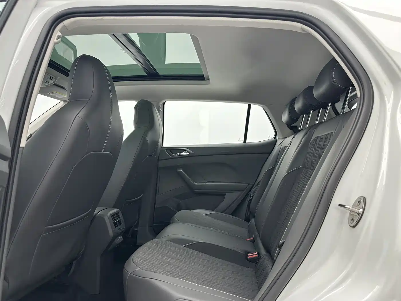 Volkswagen T-Cross 2023 2022 280TSI DSG Comfort Edition