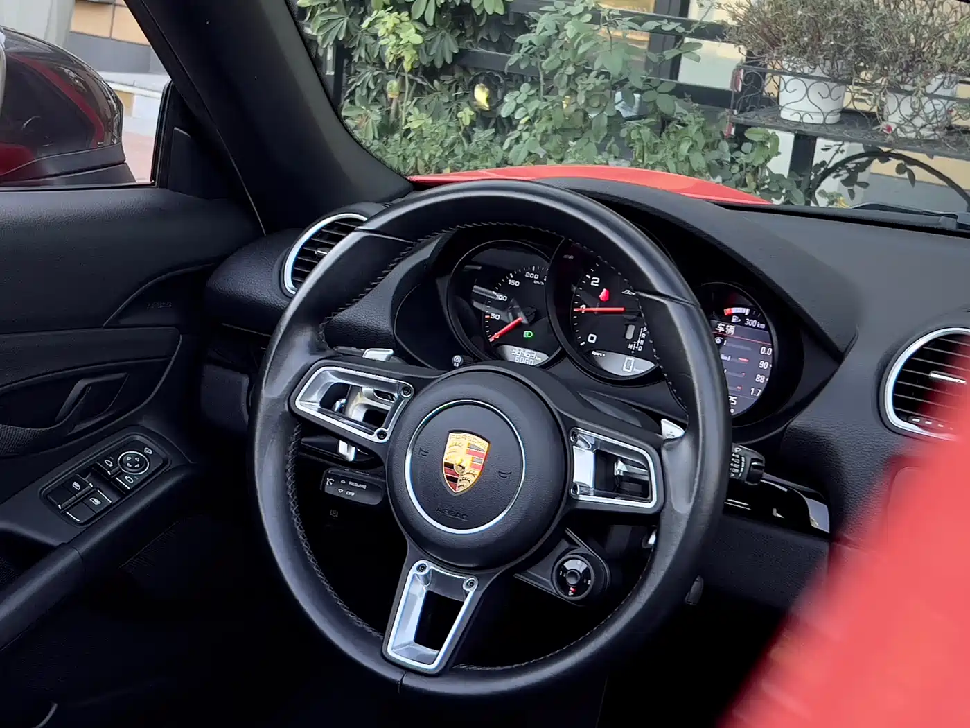 Porsche 718 2022 Boxster T 2.0T фото 9
