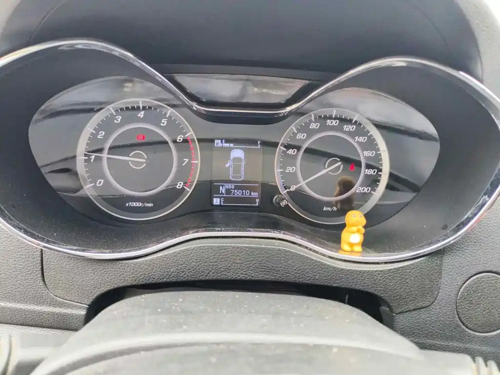 Фото 4 - Baojun 560