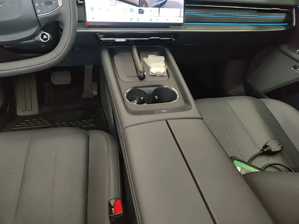 Dongfeng Yipai eπ007 2026 2025 Pure Electric 550Pro Pilot Edition