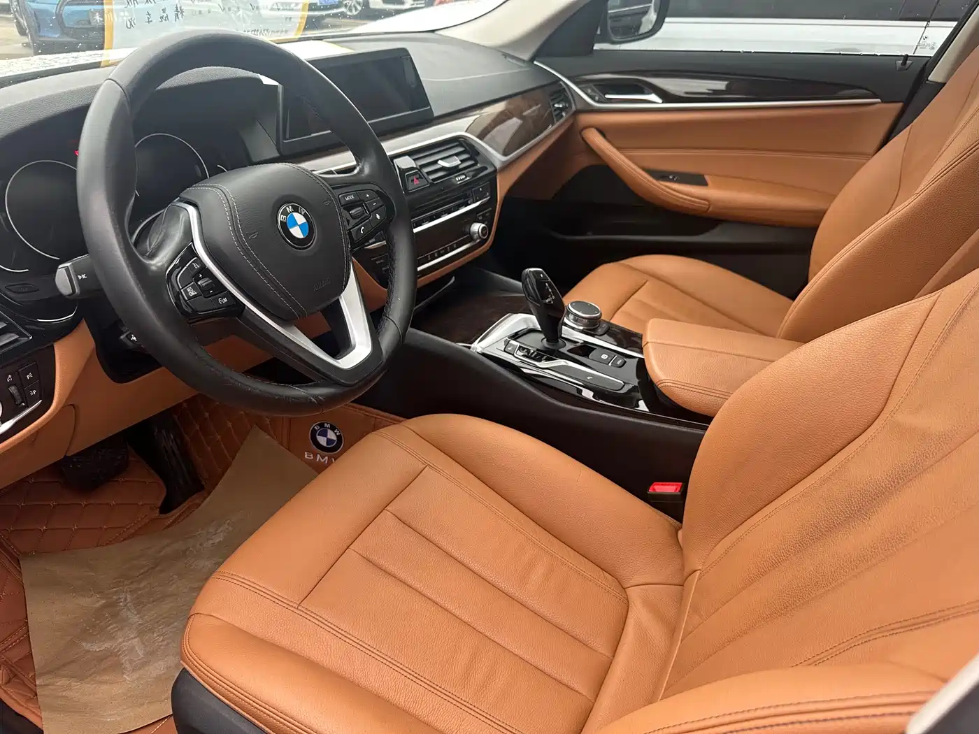 BMW 5 Series 2018 528Li Launch Special Edition фото 15
