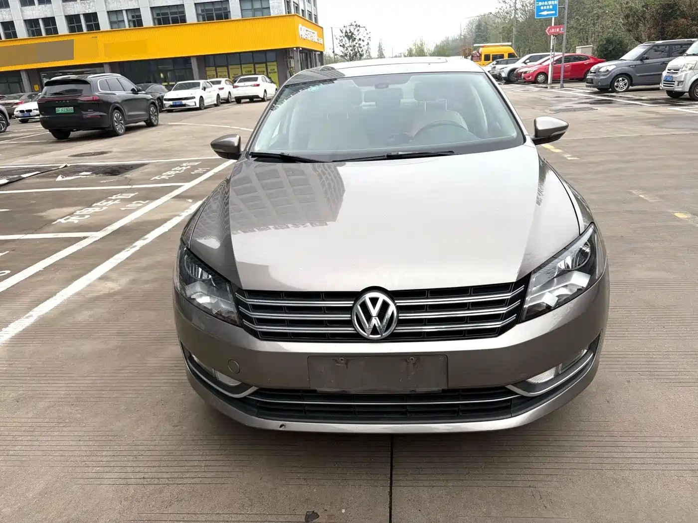 Volkswagen Passat 2013 1.8TSI DSG Zunrong фото 2