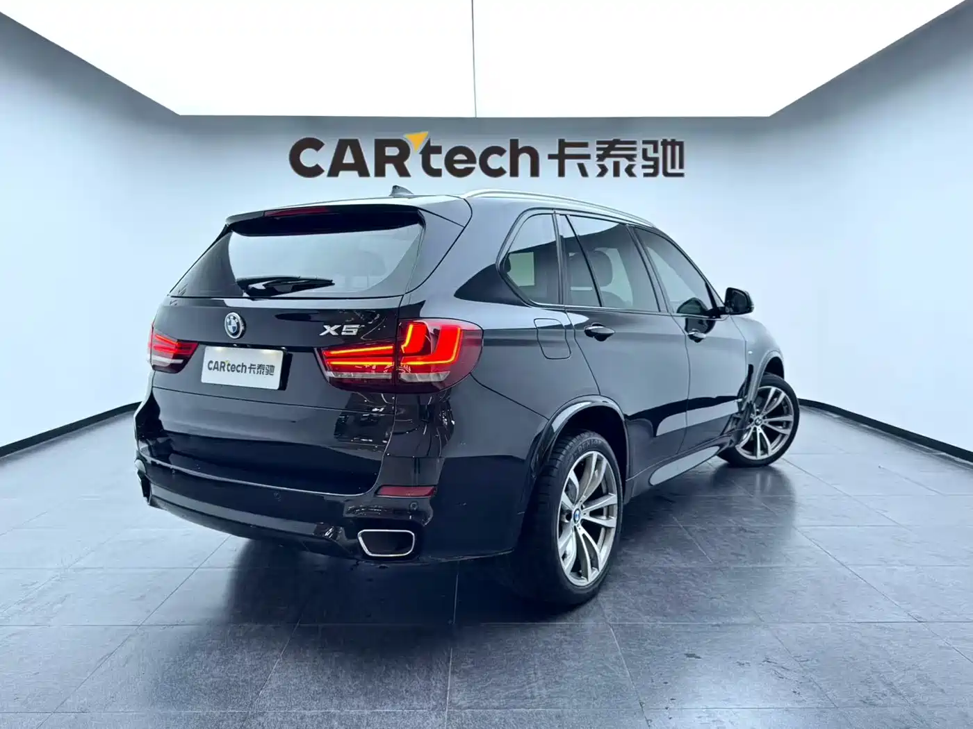BMW X5 (Import) 2018 xDrive35i M Sport Model фото 5