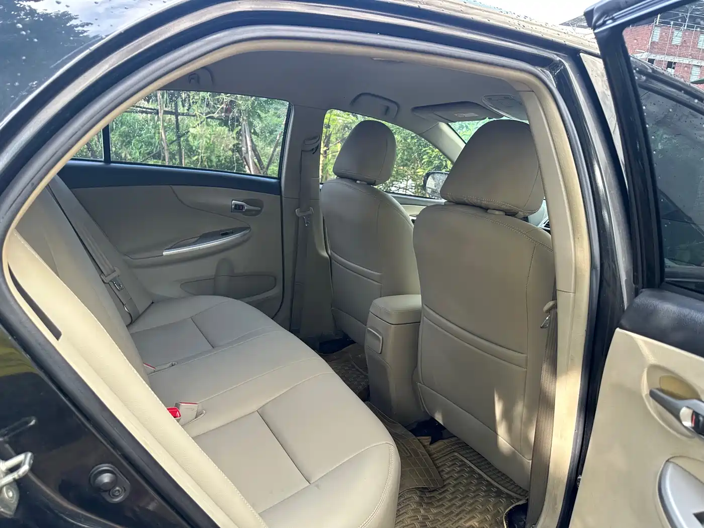 Фото 9 - Toyota Corolla