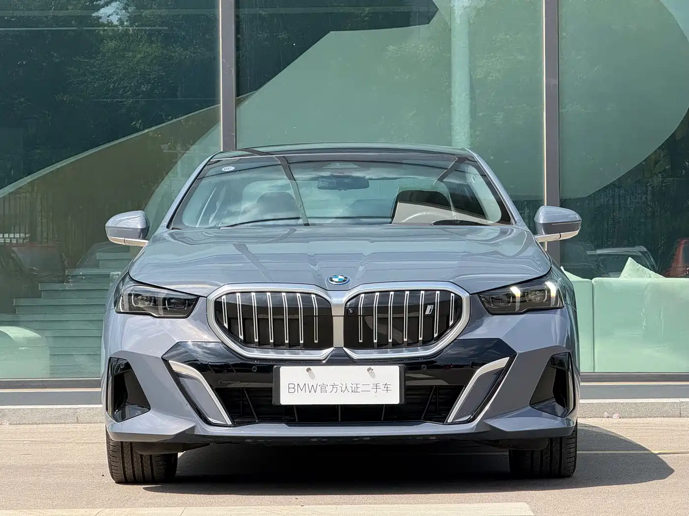 BMW i5 2024 2024 eDrive 35L Premium Model M Sport Package