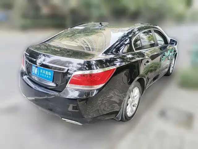 Buick LaCrosse 2012 2.4L SIDI Luxury Edition — фото 2