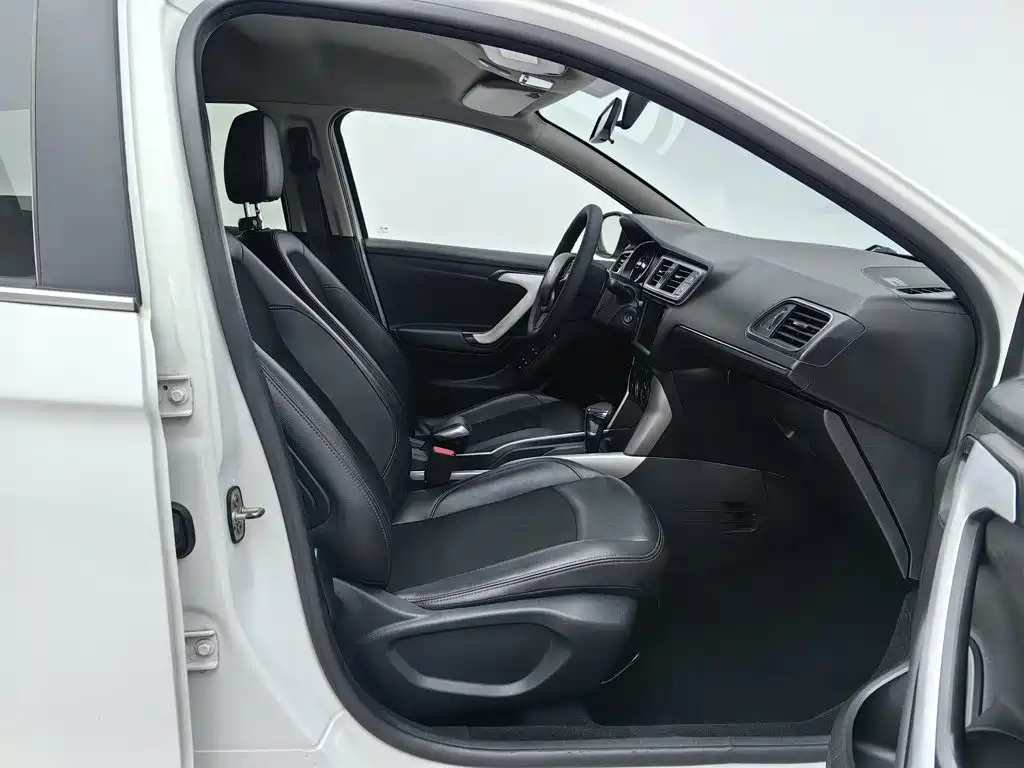 Фото 23 - Citroën C3-XR