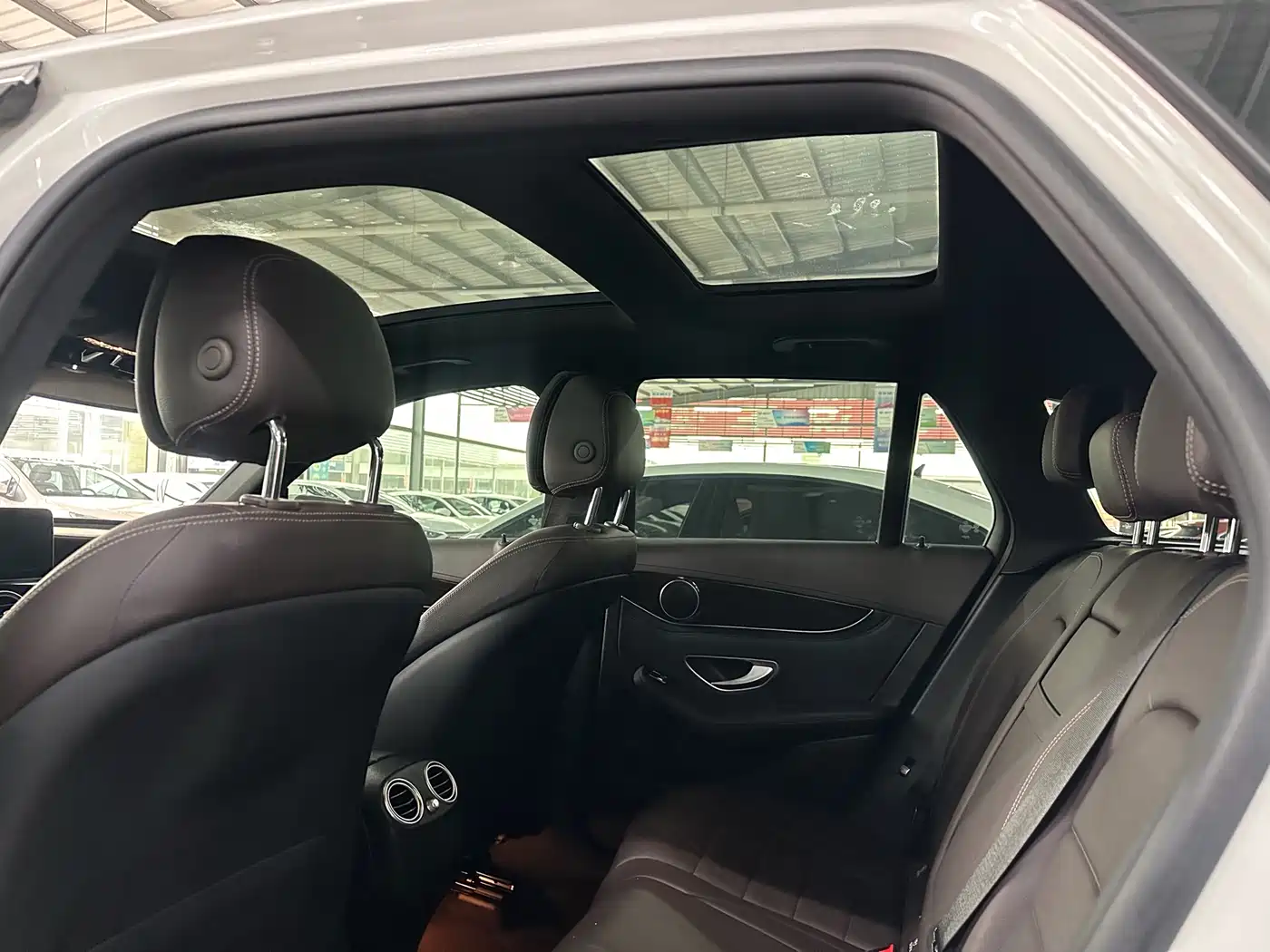 Mercedes-Benz GLC 2017 GLC 260 4MATIC Luxury фото 7