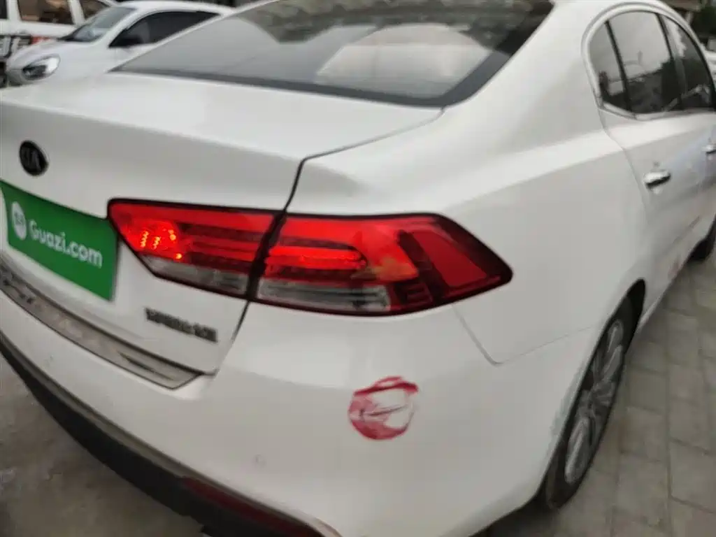 KIA K4