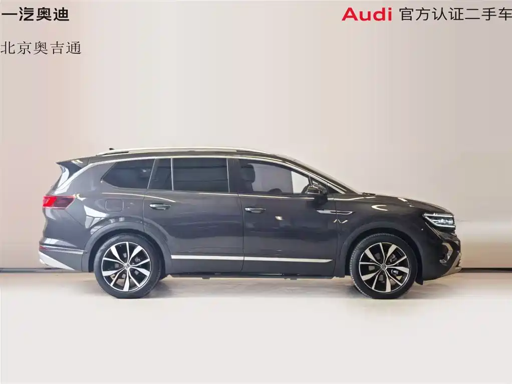 Volkswagen Talagon 2023 Facelift 530TSI 4WD Flagship Victory Pro Edition 6-Seater фото 4