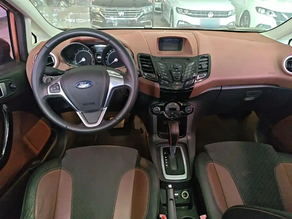 Photo 10 - Ford Fiesta