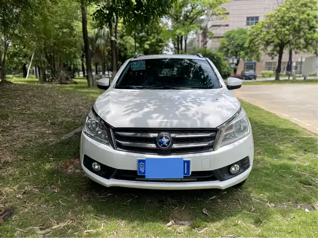  Venucia Venucia T70 2015 2.0L CVT Ruixing Edition