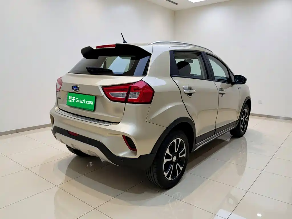 Фото 6 - Geely Vision X3