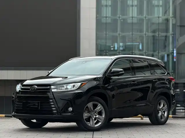 TOYOTA HIGHLANDER