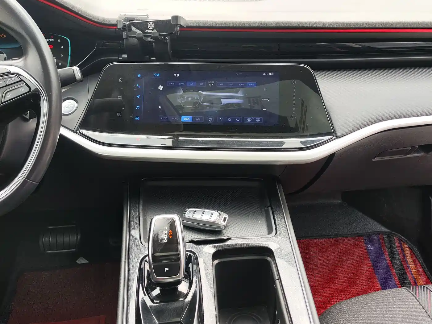 DONGFENG YI HYUN MAX