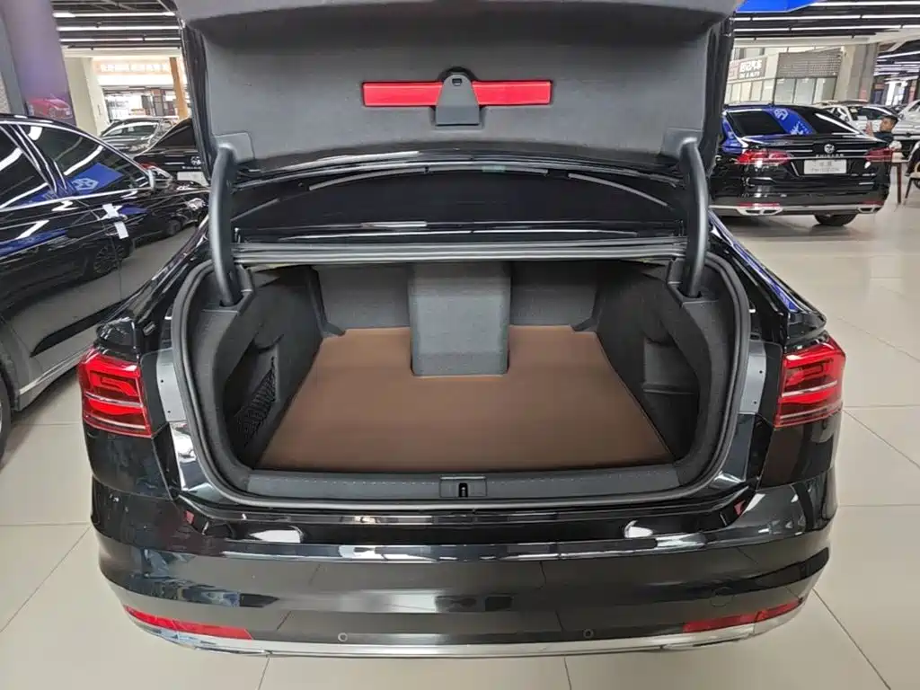 Volkswagen Phideon 2023 2021 380TSI Premium Edition