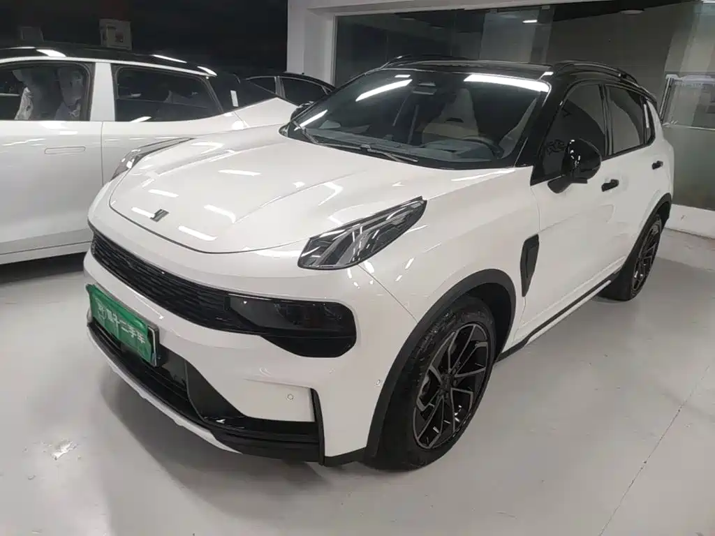 Lynk & Co 01 EM-P 2023