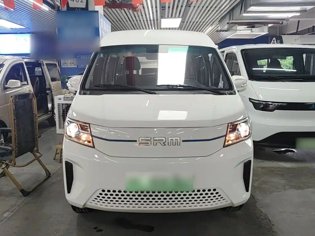 SRM Xinyuan Good Luck 2026 2025 Voyage Edition BYD 42.3kWh 305km 6-seater