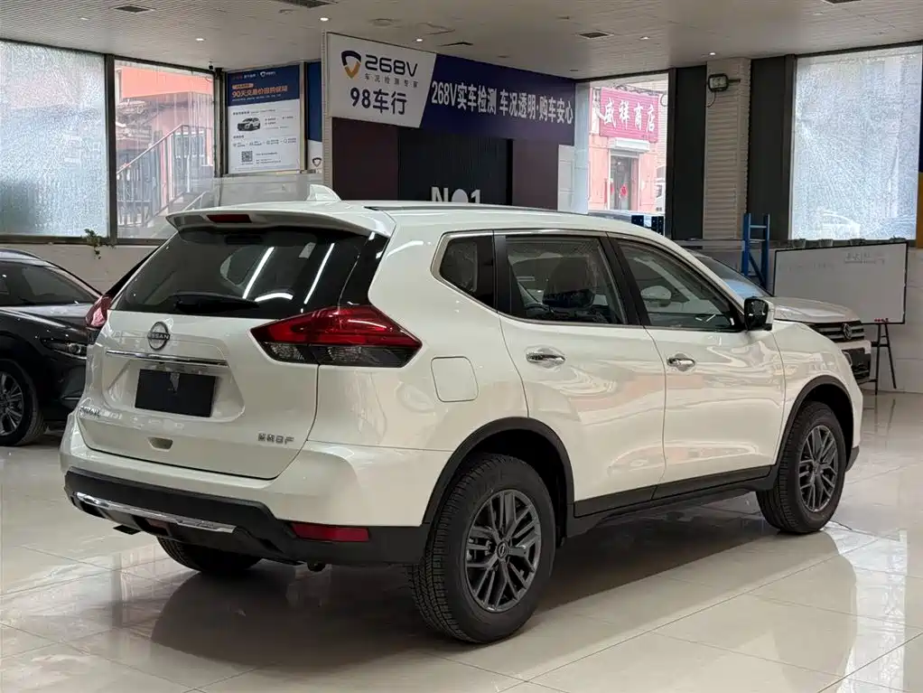 NISSAN QIJUN