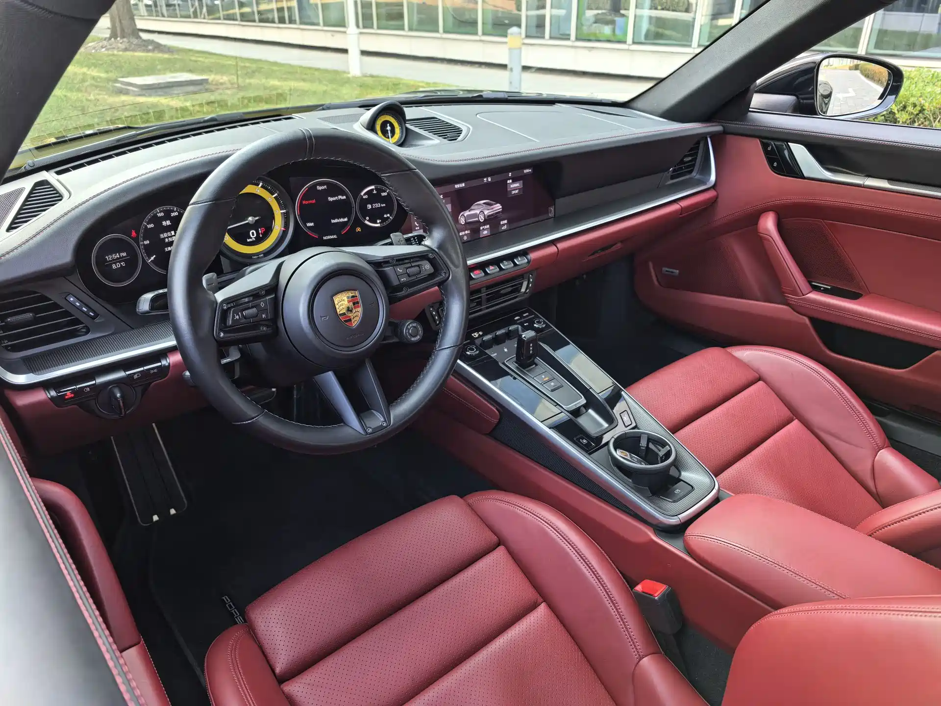 Photo 32 - Porsche 911