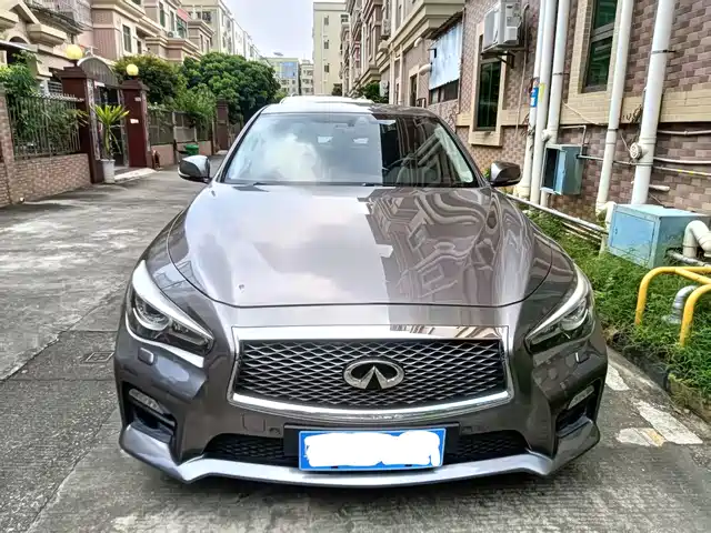 Infiniti Q50 2014 3.7L Luxury Sport — фото 2