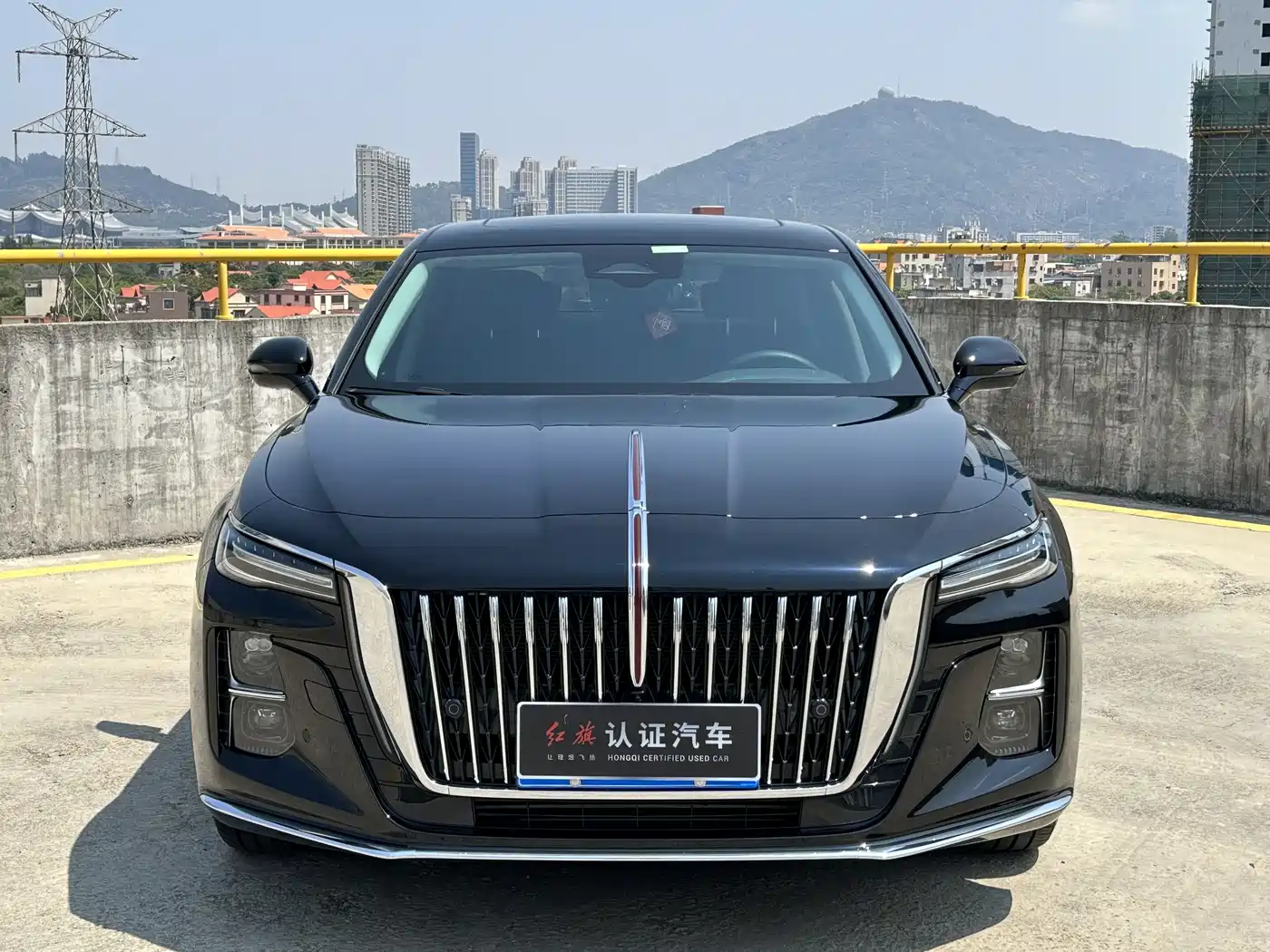 Hongqi H5 2024 2.0T Automatic Smart Connect Flag Smooth Edition фото 2