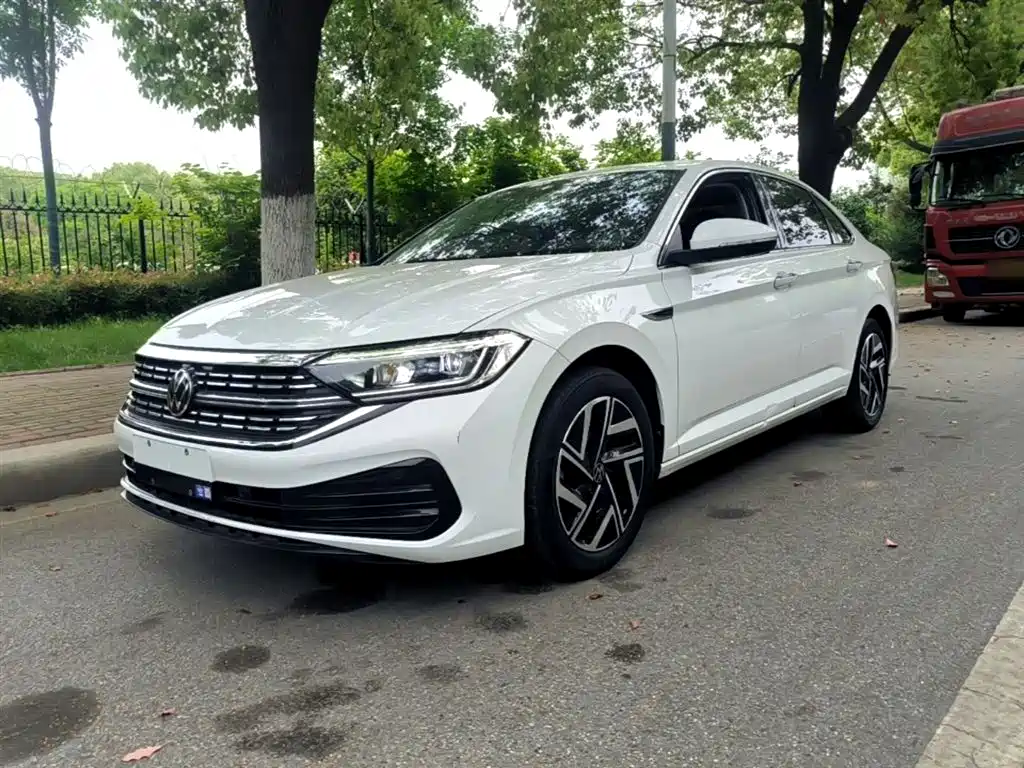 Volkswagen Sagitar 2023 300TSI DSG Surpassing Edition фото 2