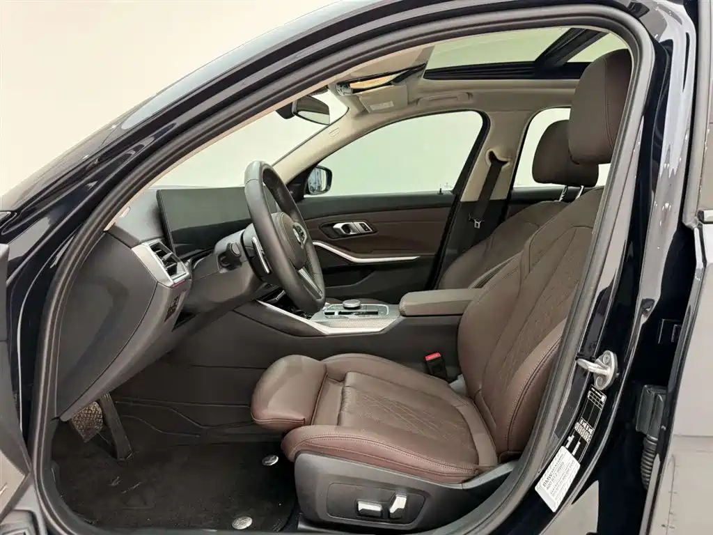 BMW 3 Series 2023 325Li M Sport Black Night Package фото 15