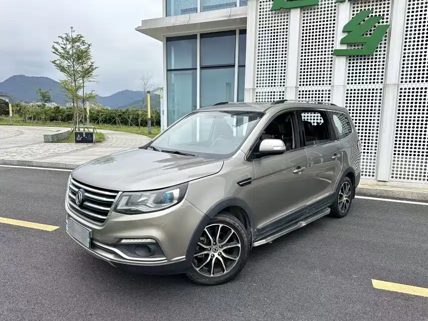 Dongfeng Fengxing Fengxing SX6 2017 2016 1.6L CVT Luxury