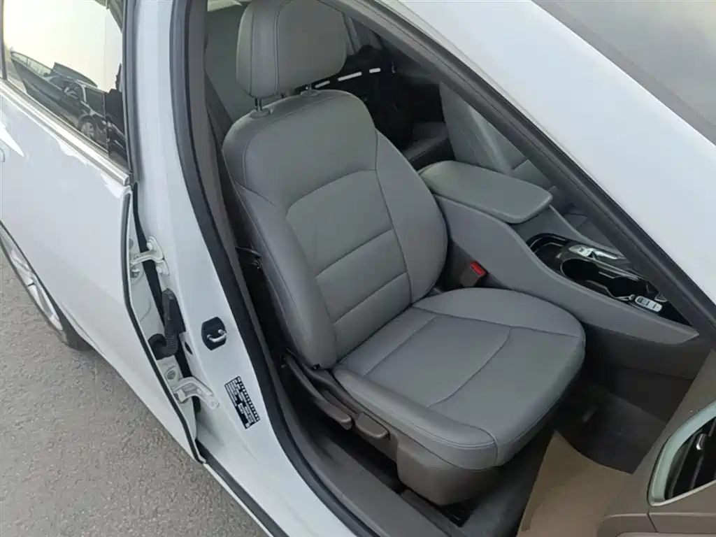 Chevrolet Malibu XL 2019 535T CVT Sharp Edition фото 25
