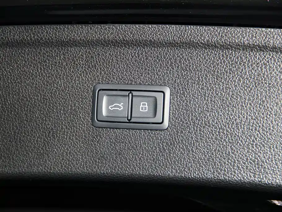 Audi Q5L 2025 45 TFSI Luxury Dynamic фото 33