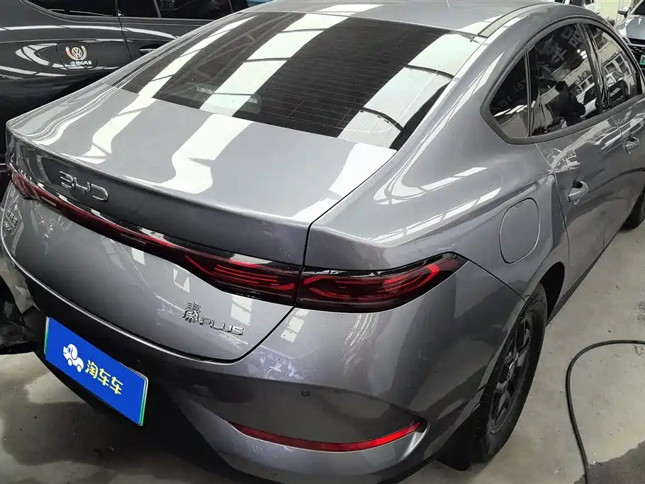 BYD Qin PLUS 2025 DM-i Smart Drive 55KM Leader фото 3
