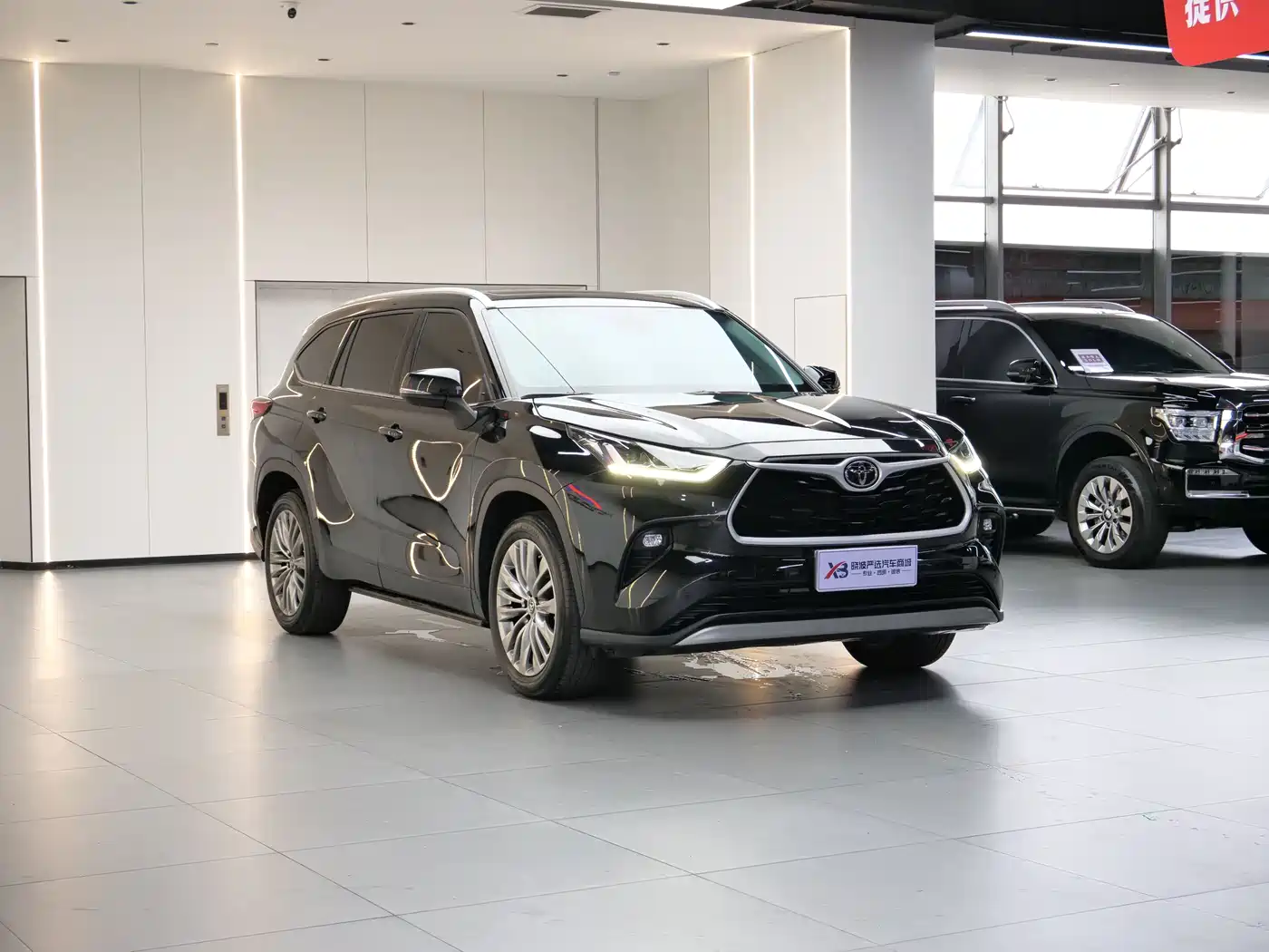 TOYOTA HIGHLANDER